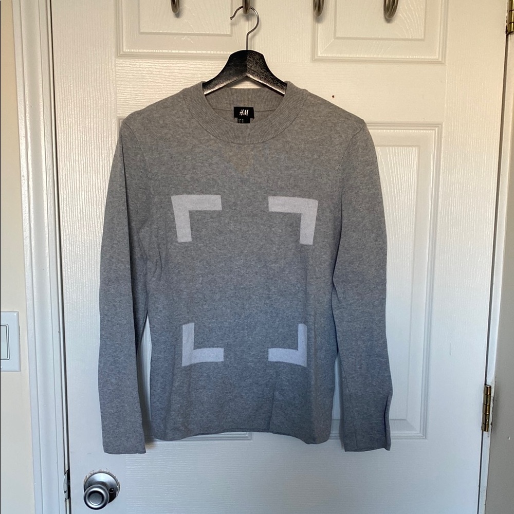 H&M Gray Sweater with White Accents